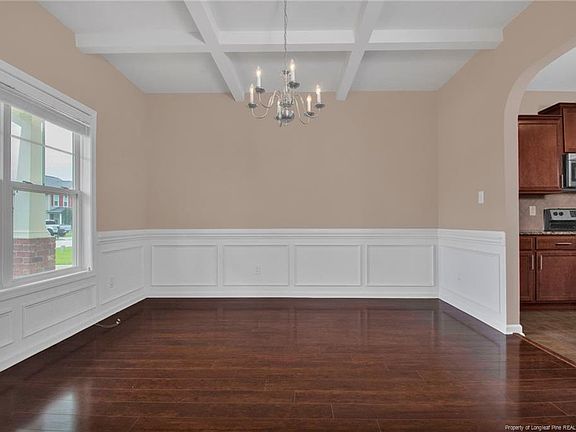 5th image of 206 Fountain Grove Dr