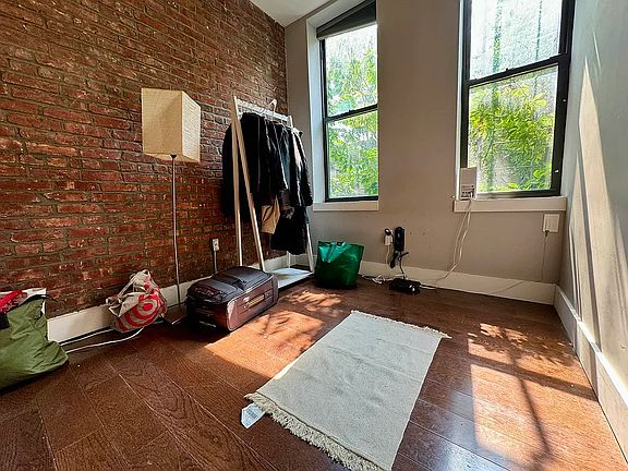 2nd image of 204 Starr St APT 3F