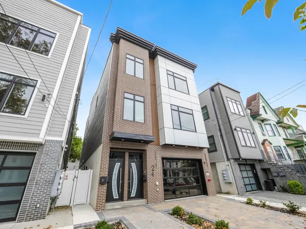 24 Romaine Avenue image 2 of 27