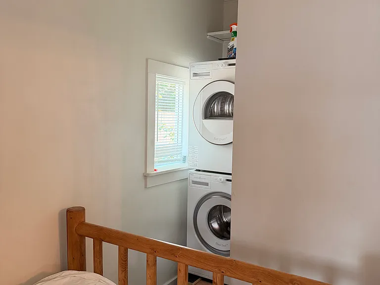 439 S Marion Ave #B — Photo 7