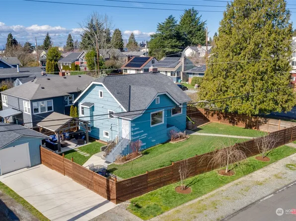 535 N 102nd Street, Seattle, WA 98133