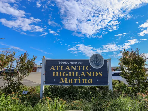 35 Ocean Blvd APT 6, Atlantic Highlands, NJ 07716