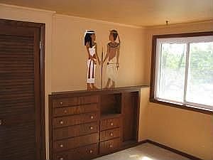 1st image of 1077 Birchwood Dr