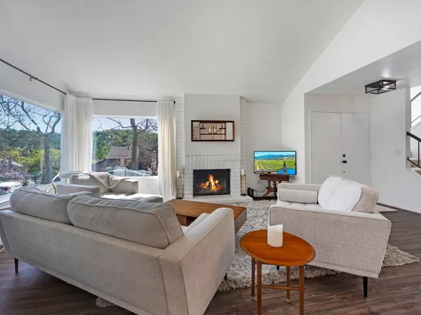 2 McIntosh Court, Novato, CA 94949