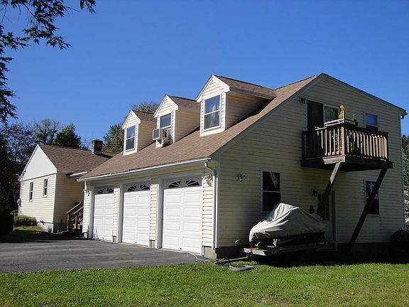 2nd image of 325 Pleasant St