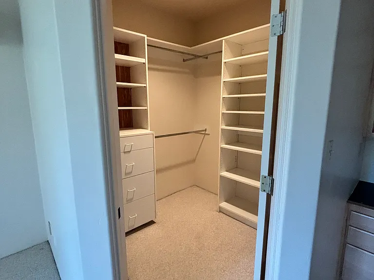 215 Valley View Cir — Photo 26