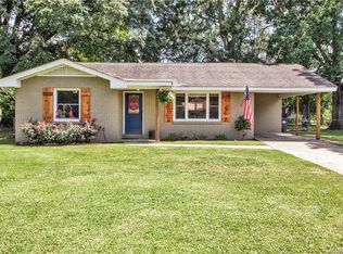 220 Charles Ave, Wetumpka, AL 36092