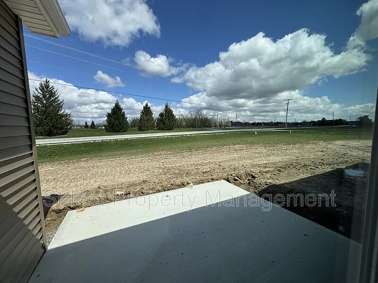8796 Elmont Cv — Photo 13