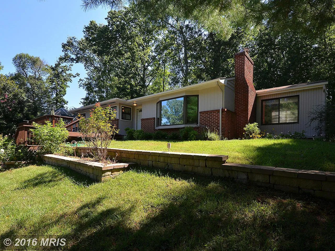 1505 Riverdale Dr photo 1