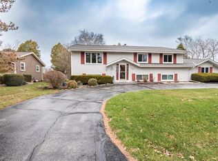 210 Northwood Dr, Racine, WI 53402