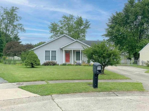 1713 Teasdale Ln, Kokomo, IN 46902