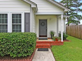 8311 Coventry Ct, North Charleston, SC 29420
