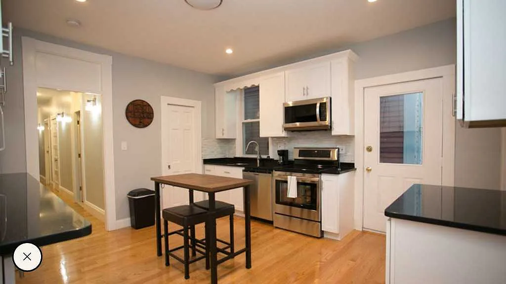 5 bed, $8,000 — Photo 2
