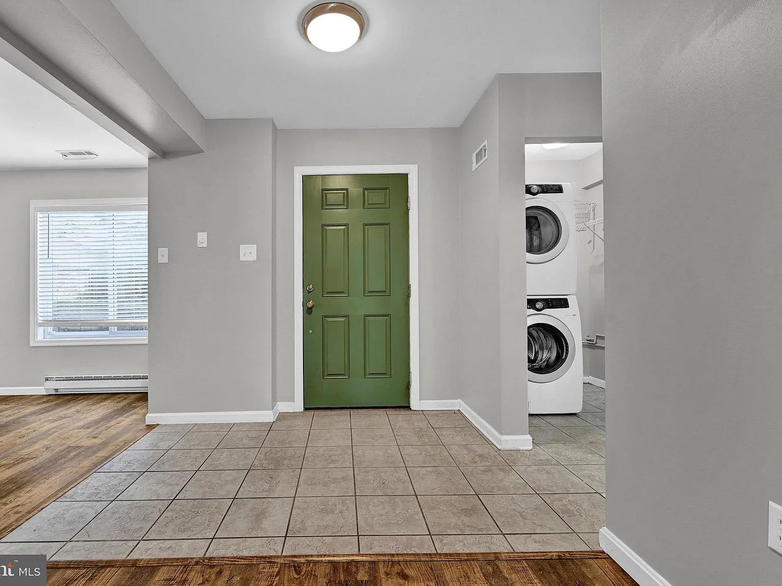 3 bed, 2.5 bath, $2,000 — Photo 4