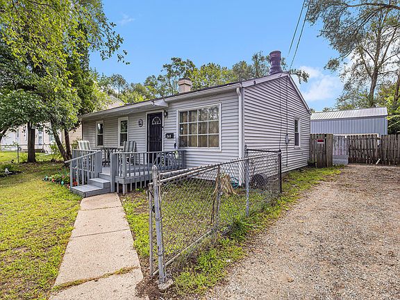 2nd image of 265 Ardmoor Dr