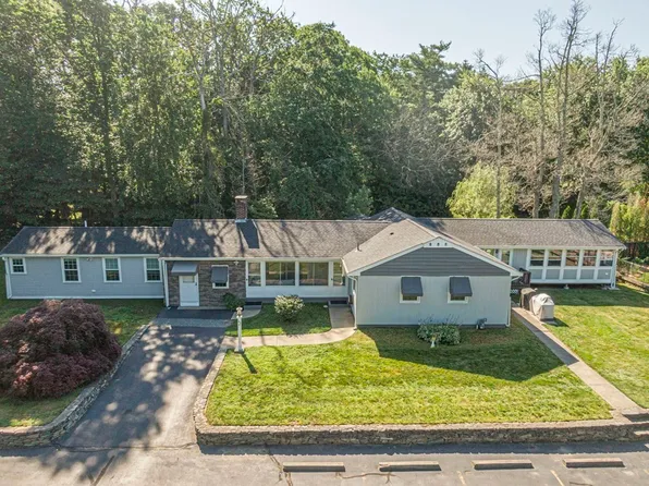 785 Broadway, Raynham, MA 02767