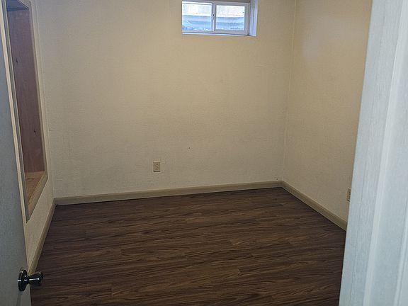 3rd image of 930 Jackson St