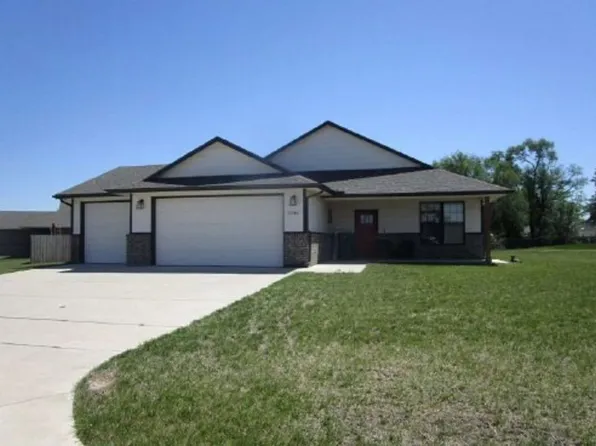 2346 S Chateau St, Wichita, KS 67207