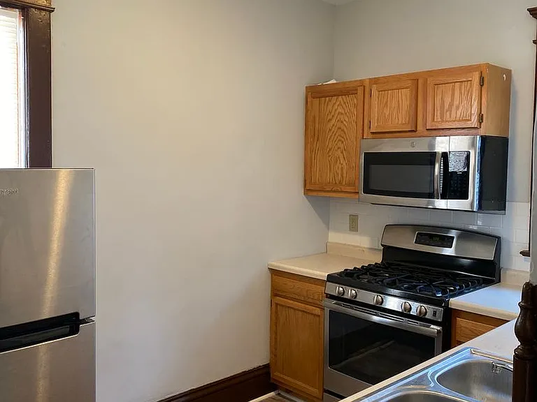 138 Maria Ave — Photo 3