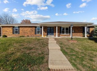3304 Cottonwood Dr, Saint Charles, MO 63301