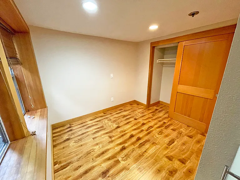 Chardonnay Apartments — Photo 13