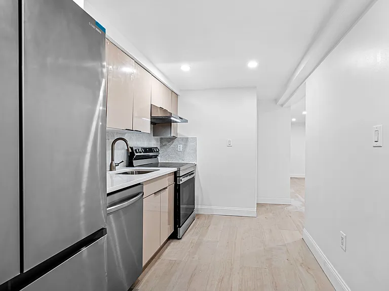 144 14th St #GROUND — Photo 11