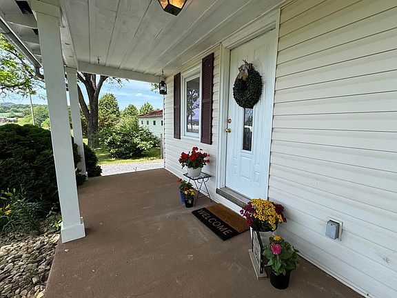 5th image of 43 Sugar Loaf Rd