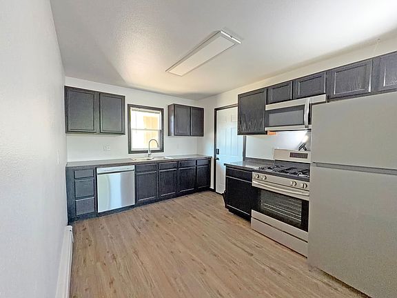 5th image of 601 6th Ave SW APT 1
