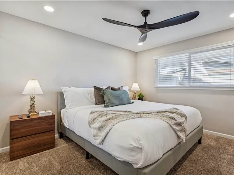 7635 E Minnezona Ave — Photo 11