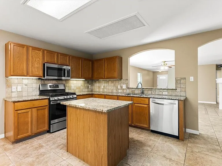 722 Blair Ave — Photo 8