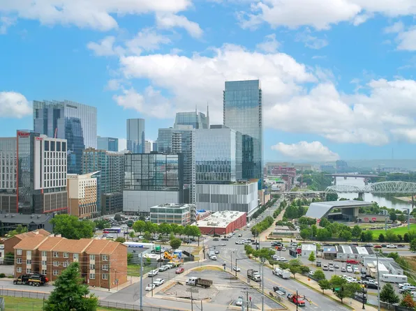 20 Rutledge St APT 211, Nashville, TN 37210