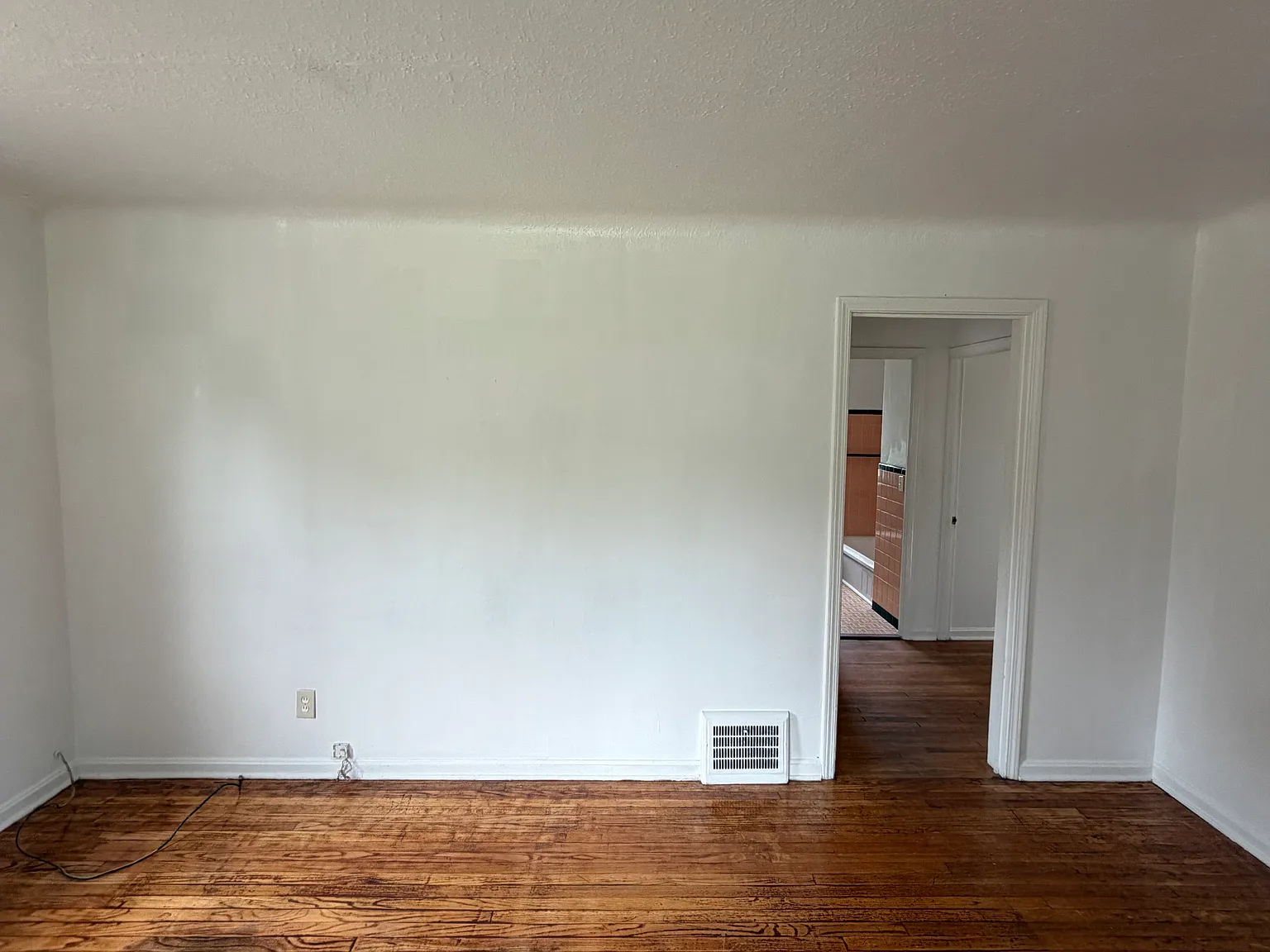 3 bed, 1378 sqft, $1,750 — Photo 3