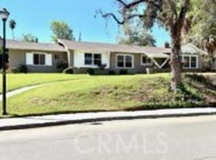 134 W Broadbent Dr, Riverside, CA 92507