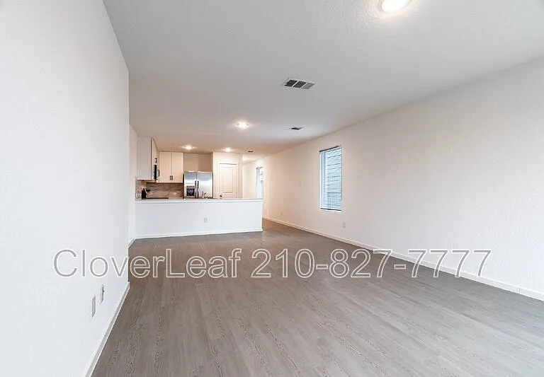 7922 Biggio Ln — Photo 10