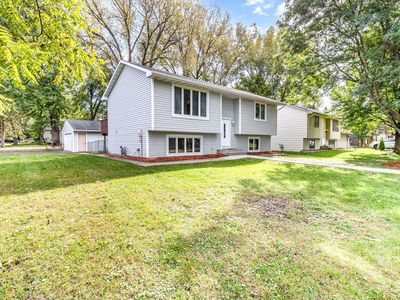 3120 Greenbrier St, Little Canada, MN, 55117