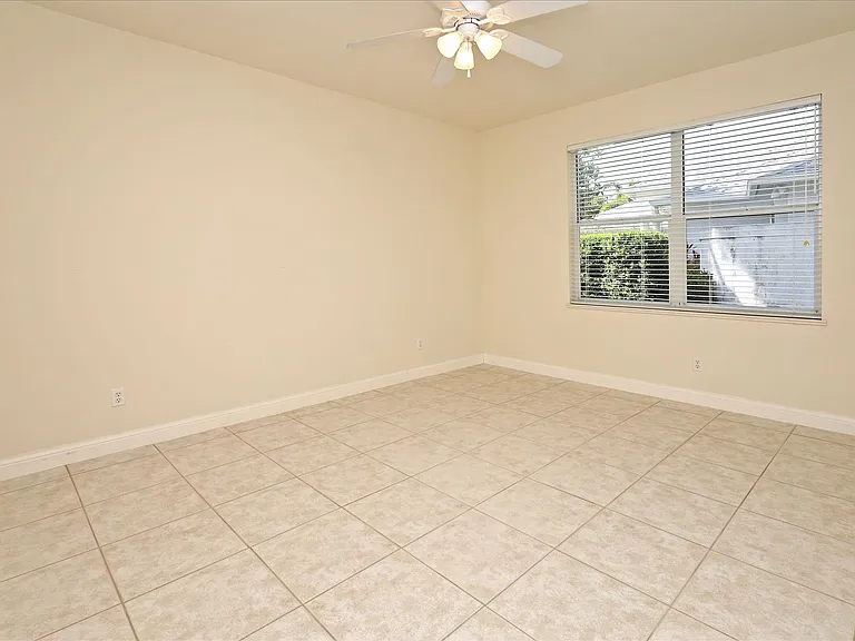 32 Heritage Way — Photo 19
