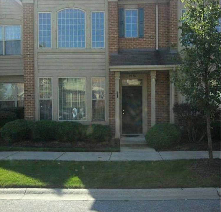 1st image of 2930 Churchill Ln