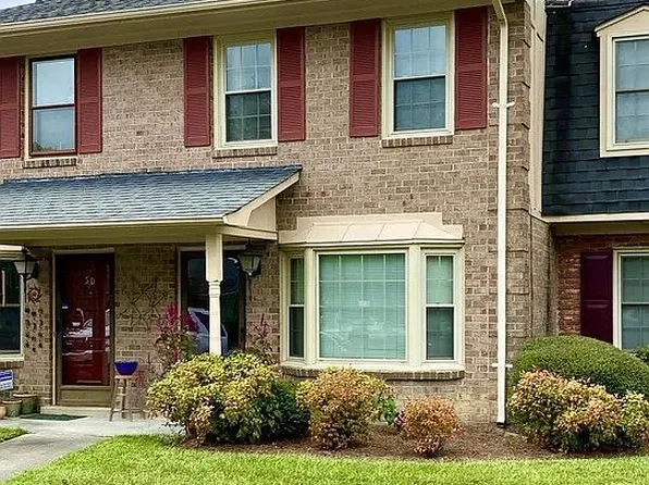 51 Barnes St, Greenville, NC 27858