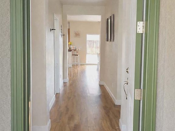 3rd image of 711 S Del Rio Ct