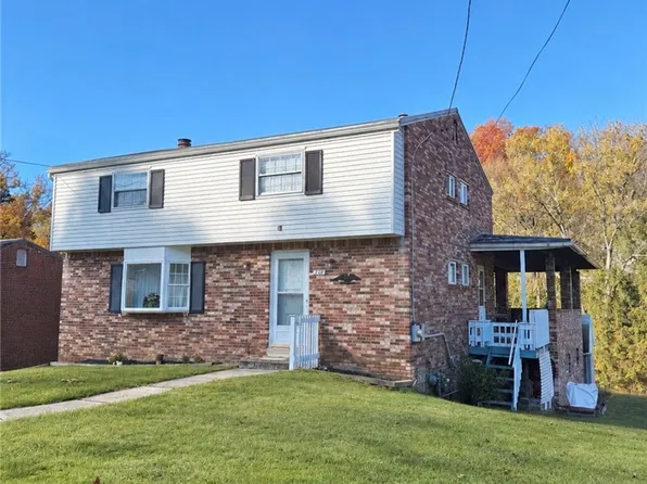 448 Rainier Dr, Pittsburgh, PA 15239