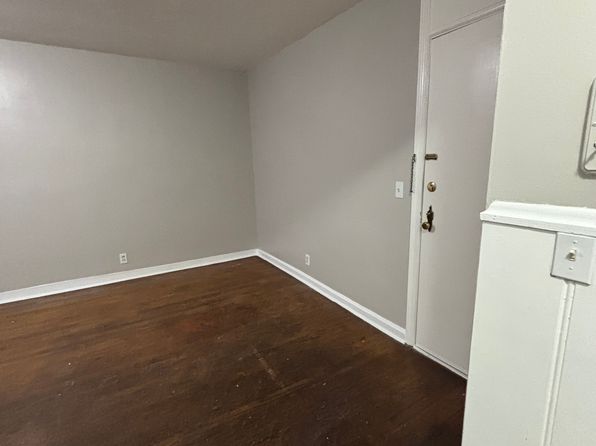 2076 Elm Ave APT 11