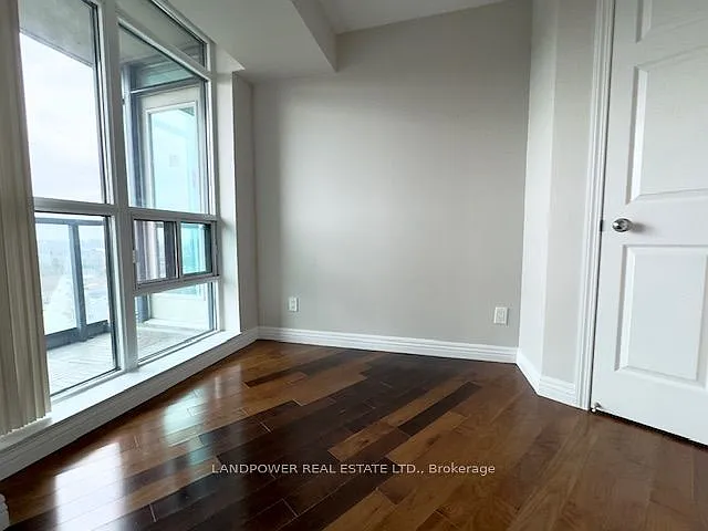 28 Harrison Garden Blvd #2005 — Photo 35