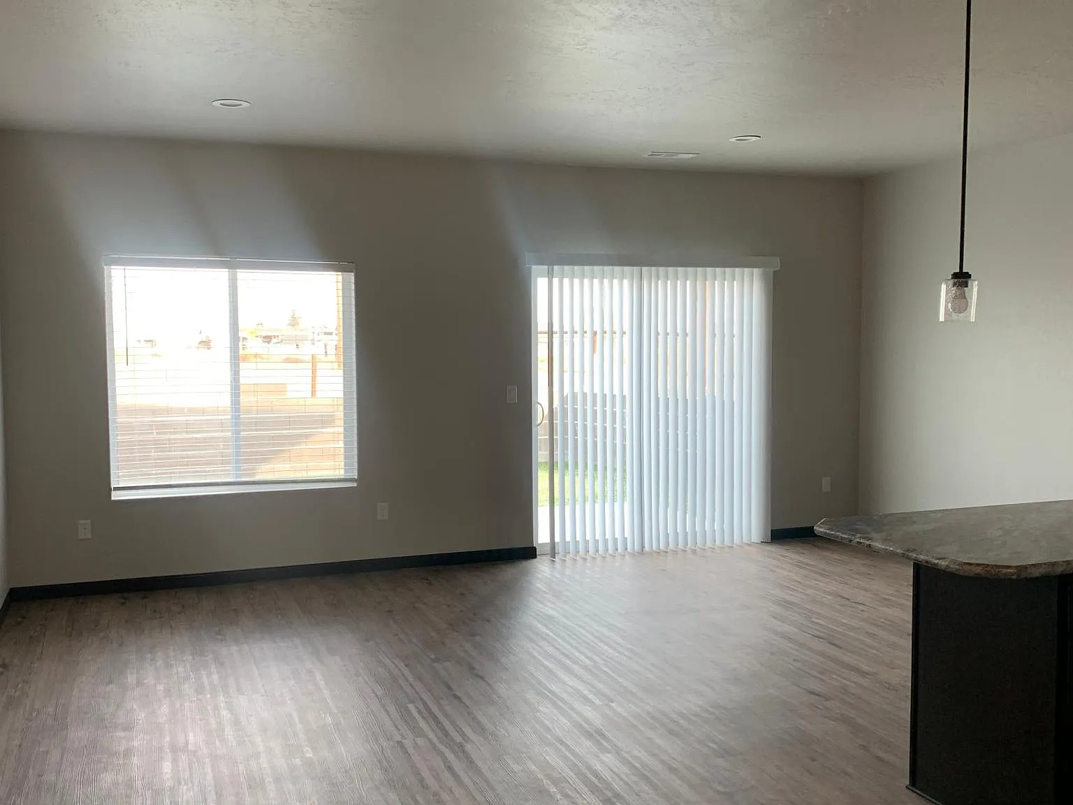 2 bed, 1150 sqft, $1,975 — Photo 3