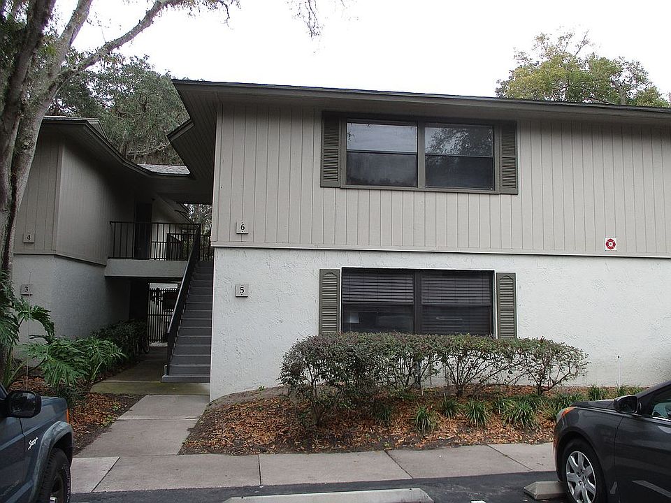 1st image of 6 Veronese Ct