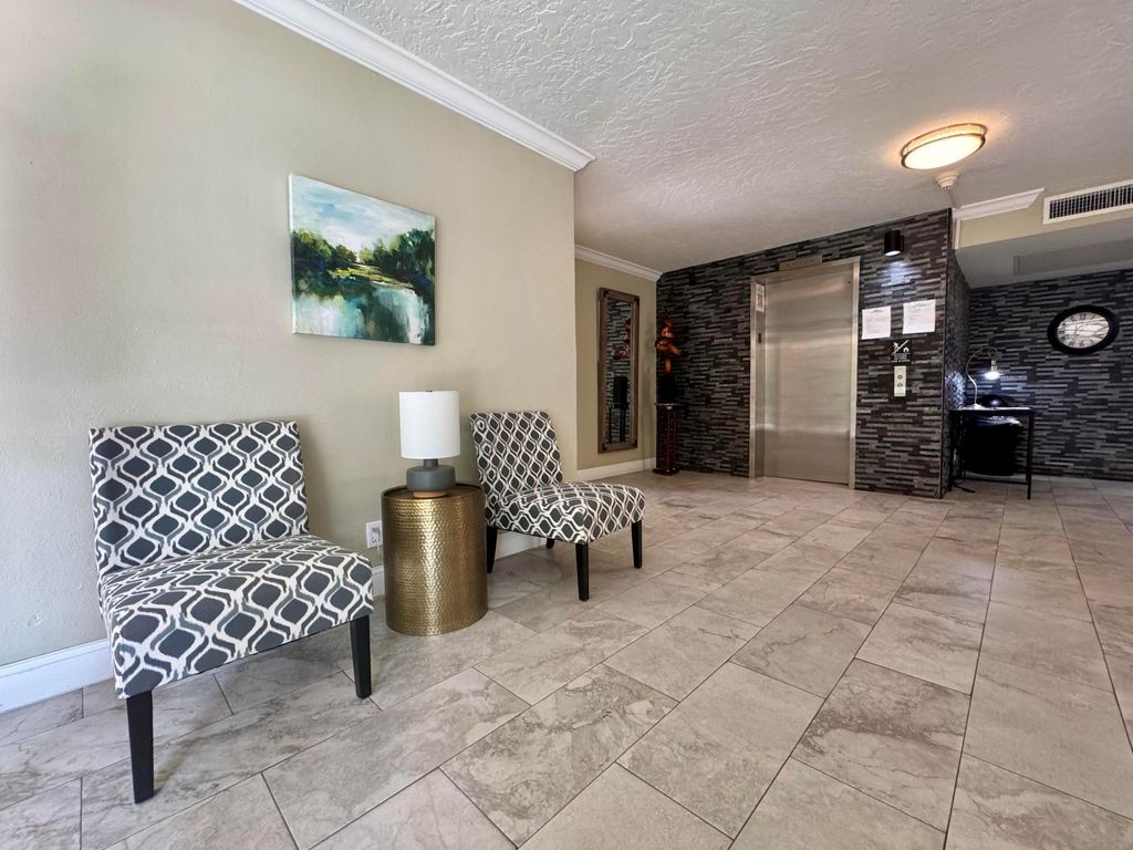 2601 S Course Drive #401, photo 9