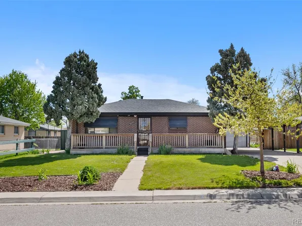 3032 Blackhawk Street, Aurora, CO 80011
