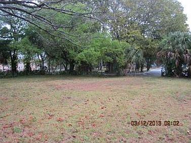2nd image of 2529 N Orange Ave