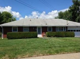 312 Woodlawn Dr, Vestal, NY 13850