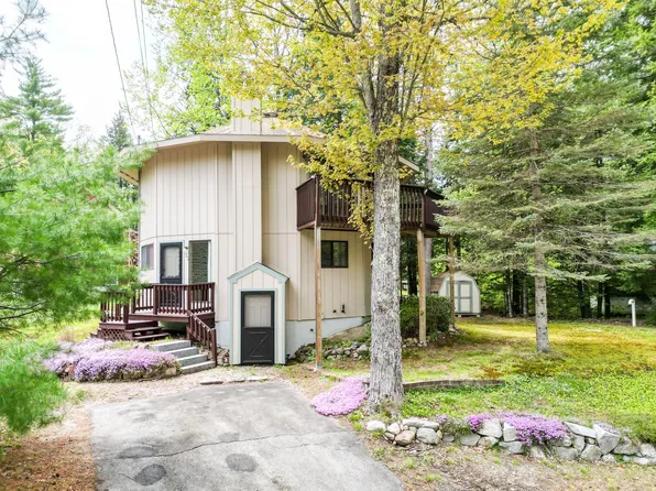 51 Pequawket Drive, Conway, NH 03818