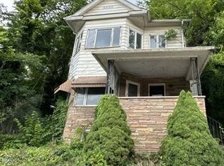 842 Main St, Bridgeport, OH 43912